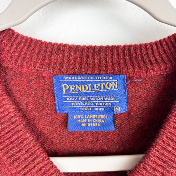 Pendleton Men’s Red Lambswool V-Neck Sweater Sz M - Picture 4 of 7